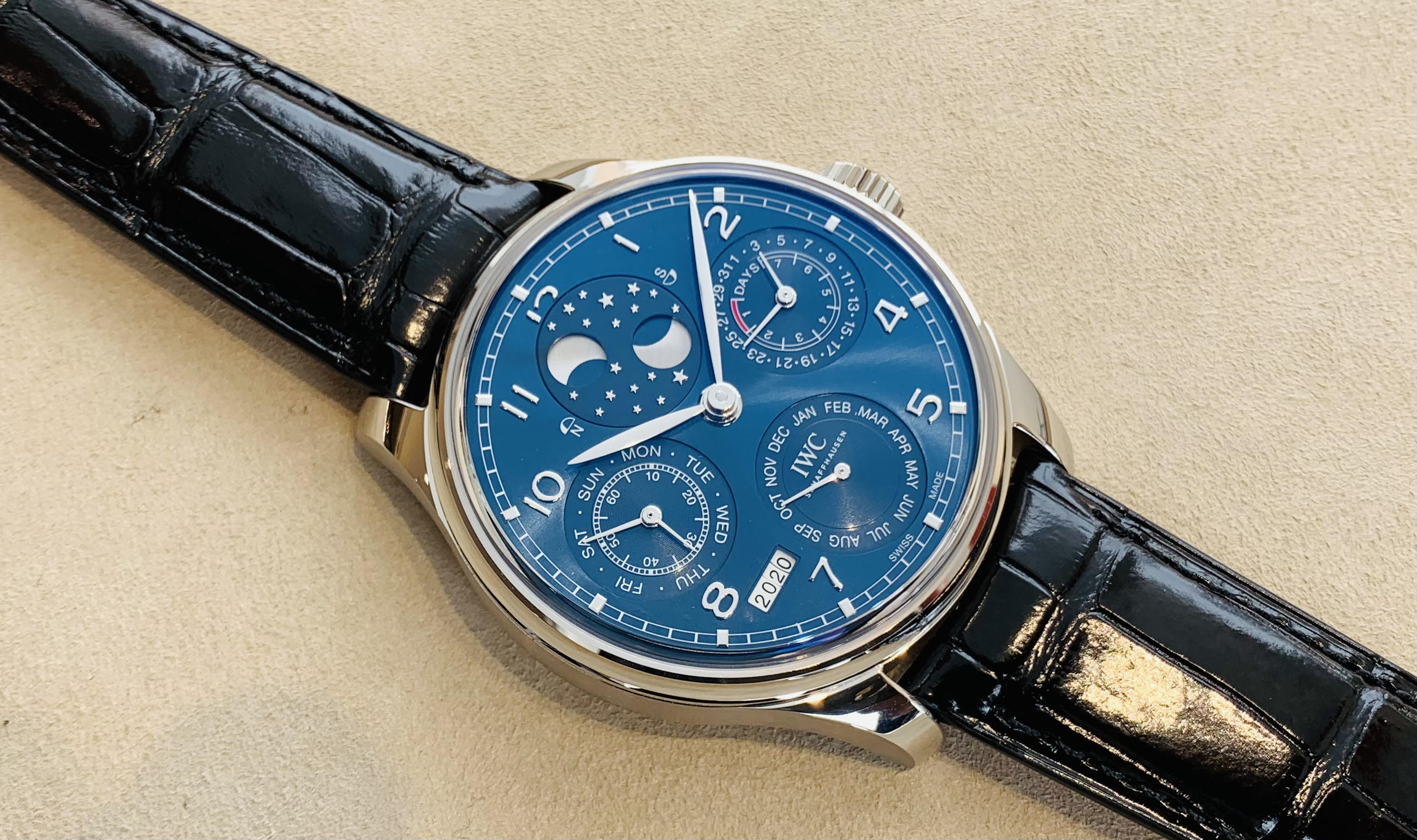 【希少】TISSOTトラディション パーペチュアルカレンダー IWCバンド付き アイ・ダブリュー・シー(IWC) ポルトギーゼ・パーペチュアル